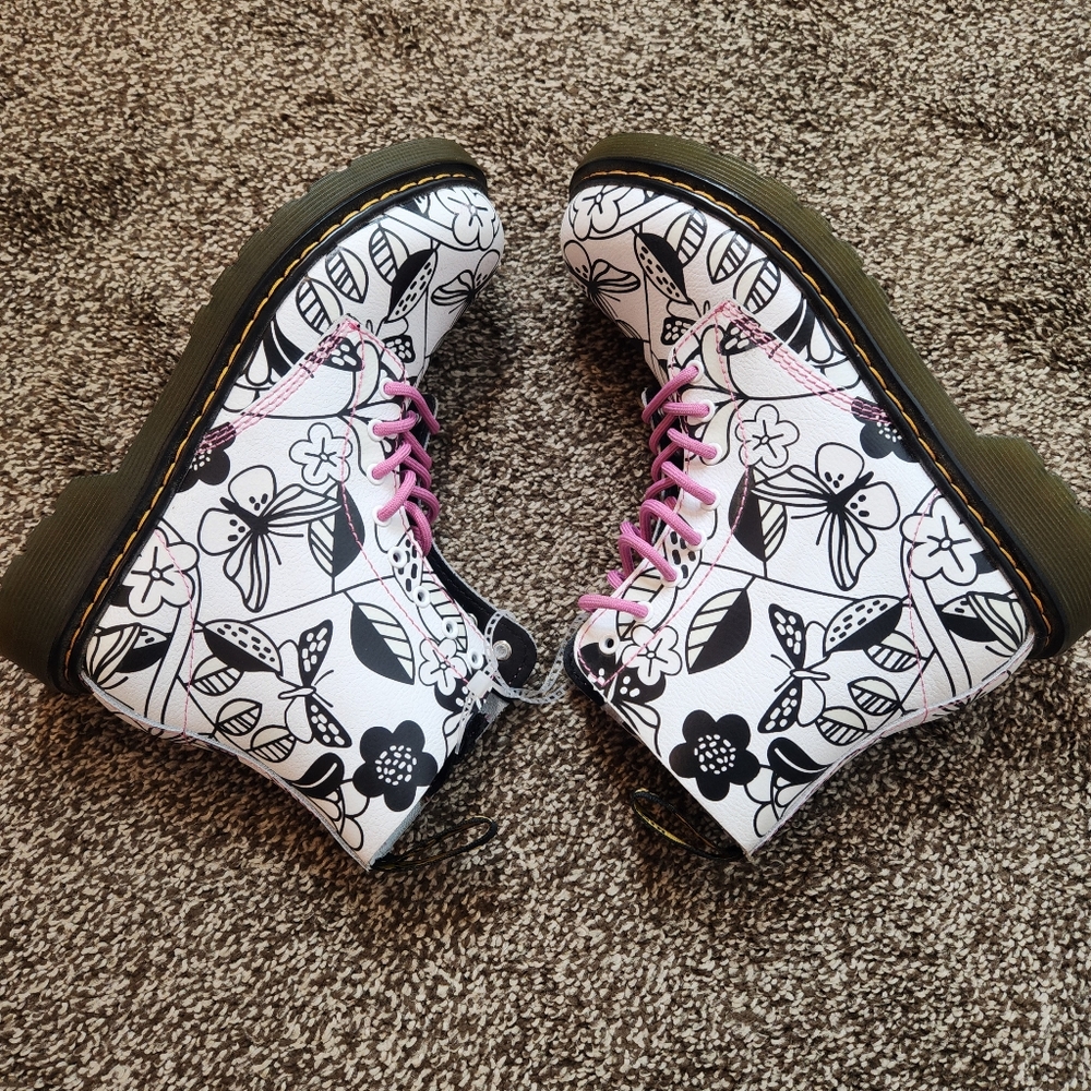 NWOT Dr. Martens 1460 Pascal T Meadow Print Athena FLORAL Boot Kids Size 5 - Picture 5 of 7